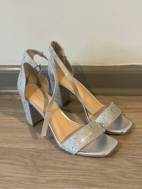 Silver Heels Michael by Michael Shannon Size 11 Women Heels Formal Shoes